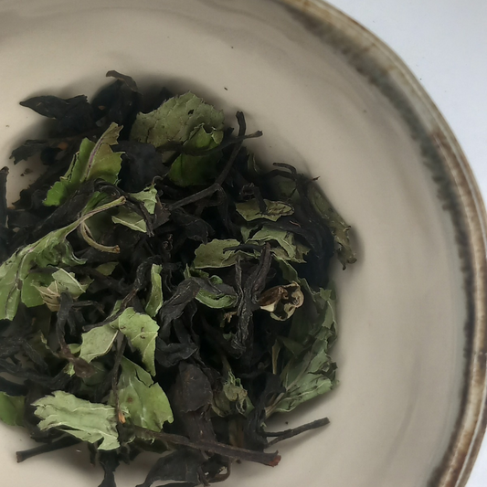 Thé Noir d'Occitanie et Menthe Bergamote de Bretagne